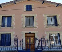 Gunes Façade image 1
