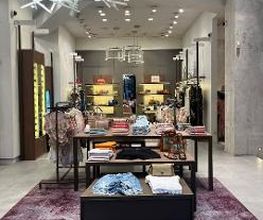 GUESS imagen 9
