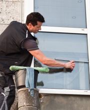 Basis Clean Gebäudereinigung Bild 2