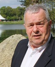 Louesdon Bernard image 1