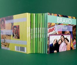 Die kompletten Ausgaben Jahre 1960 bis 1969 des BRAVO Magazins auf jeweils einer DVD. Alle Ausgaben sind vollständig - inklusive aller Seiten, Starschnitte, Poster und Titelbilder.