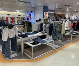 GUESS imagen 1