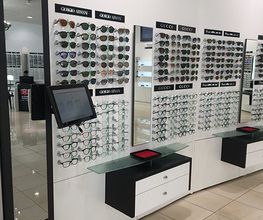 Opticien LAVAL Optical Center image 2