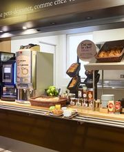 B&B HOTEL Paris Le Bourget image 9