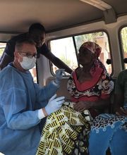 Scott A. Gradwell, D.M.D., F.A.G.D, P.C. image 9