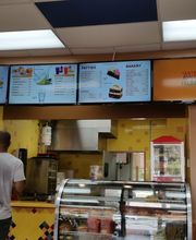 Golden Krust Caribbean Restaurant image 5