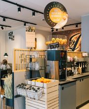 Junge Die Bäckerei. Bild 11