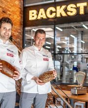 Bäcker- und Konditormeister Holger Linden und Bäckermesiter Sascha Linden