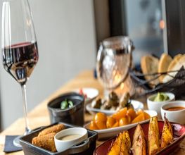 Amistad - tapas y vino Bild 4