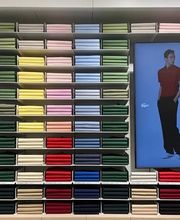 Close Up - Store