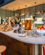 greet Hotel Reims Tinqueux image 4