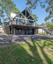 Cedar Creek Lake Getaways image 6