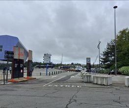 Parking Indigo Lorient La Base image 5