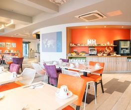 B&B HOME Caen Centre Gare image 6