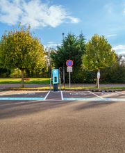 EVzen Station de recharge Epoisses Bi1