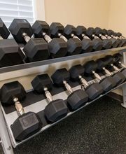 Lake Club Apartments image 17