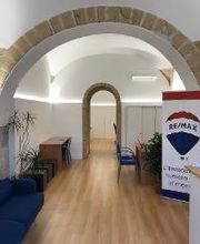 RE/MAX Lux immagine 10