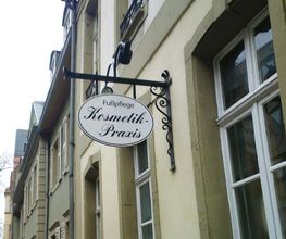 Praxisschild