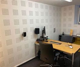Neuroth Hörcenter AG - Hörgeräte und Gehörschutz Bild 3