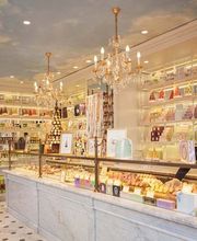 Ladurée Cannes image 1