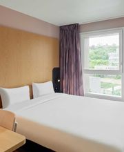 B&B HOTEL Paris Romainville Noisy-Le-Sec image 1