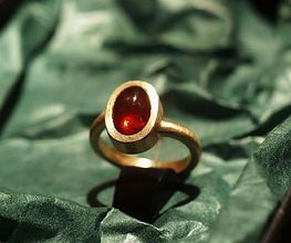 Schmuck & Design Bild 2