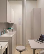 dienstzimmer-amavita-apotheke-center-biel