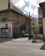Garage De La Villa image 7