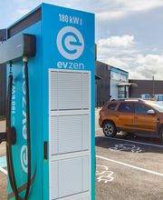 EVzen Station de recharge Mister Menuiserie Blois