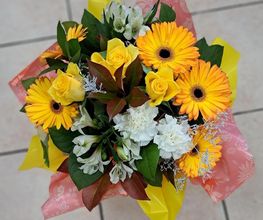 Au Coin Fleuri image 10