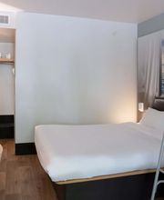 B&B HOTEL Louveciennes image 6