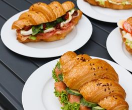 Croissant Bar Bild 5