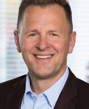 ERGO Versicherung Mark Jonekeit Bild 1