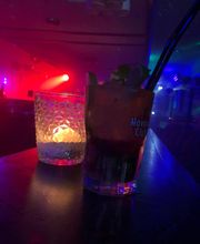 Le Nel's Pub image 8