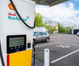 Shell Recharge Charging Station Bild 3