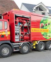 Jedes unserer Fahrzeuge ist mit einer vielseitigen Werkzeugpalette und einer TV-Kamera ausgerüstet.