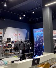 POLO Motorrad Store Frechen Bild 3