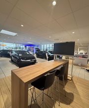 Škoda Poissy - Car Lovers image 3