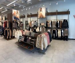 GUESS immagine 3