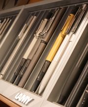 Buchhandlung und Schreibwaren Augustiniok Bild 3