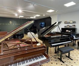 Kneifel Pianos Bild 1