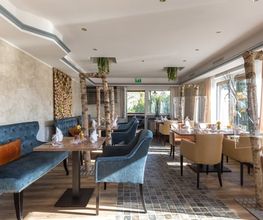 SCHWIIZERALP Restaurant Bild 2
