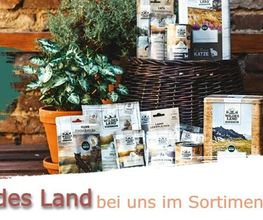 Wildes Land Premiumfutter – naturbelassen, getreidefrei und reich an frischen Zutaten. Für Hunde und Katzen, die eine artgerechte, gesunde Ernährung voller Geschmack verdienen.