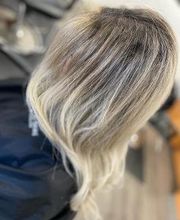 Fantastic Sams Cut & Color image 1