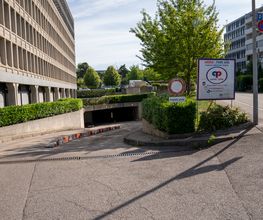 Parking Cointrin Bild 1