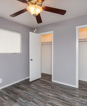 Wilshire Apartments image 13