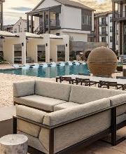 The Louise Apartments & Townhomes image 3