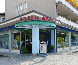 Aussenansicht der Rosen-Apotheke