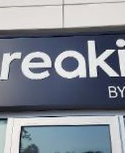 uBreakiFix - Phone and Computer Repair image 10