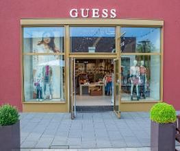 GUESS Bild 1